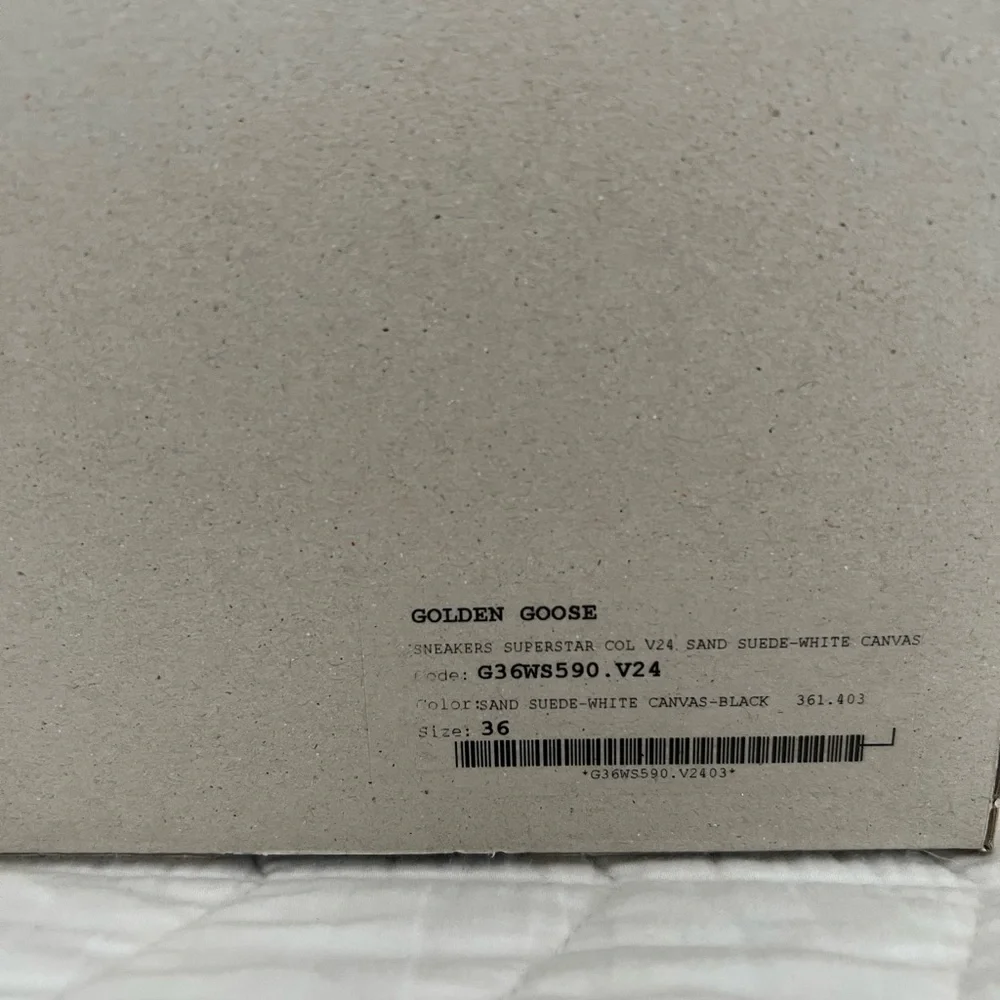 (SOLD) Golden Goose Sneakers - Picture 9 of 16